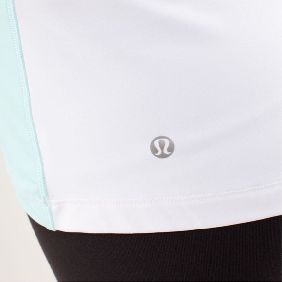 - Lululemon Athletica Blue and White Sleeveless Backless Tank Top - Picture 6 of 10